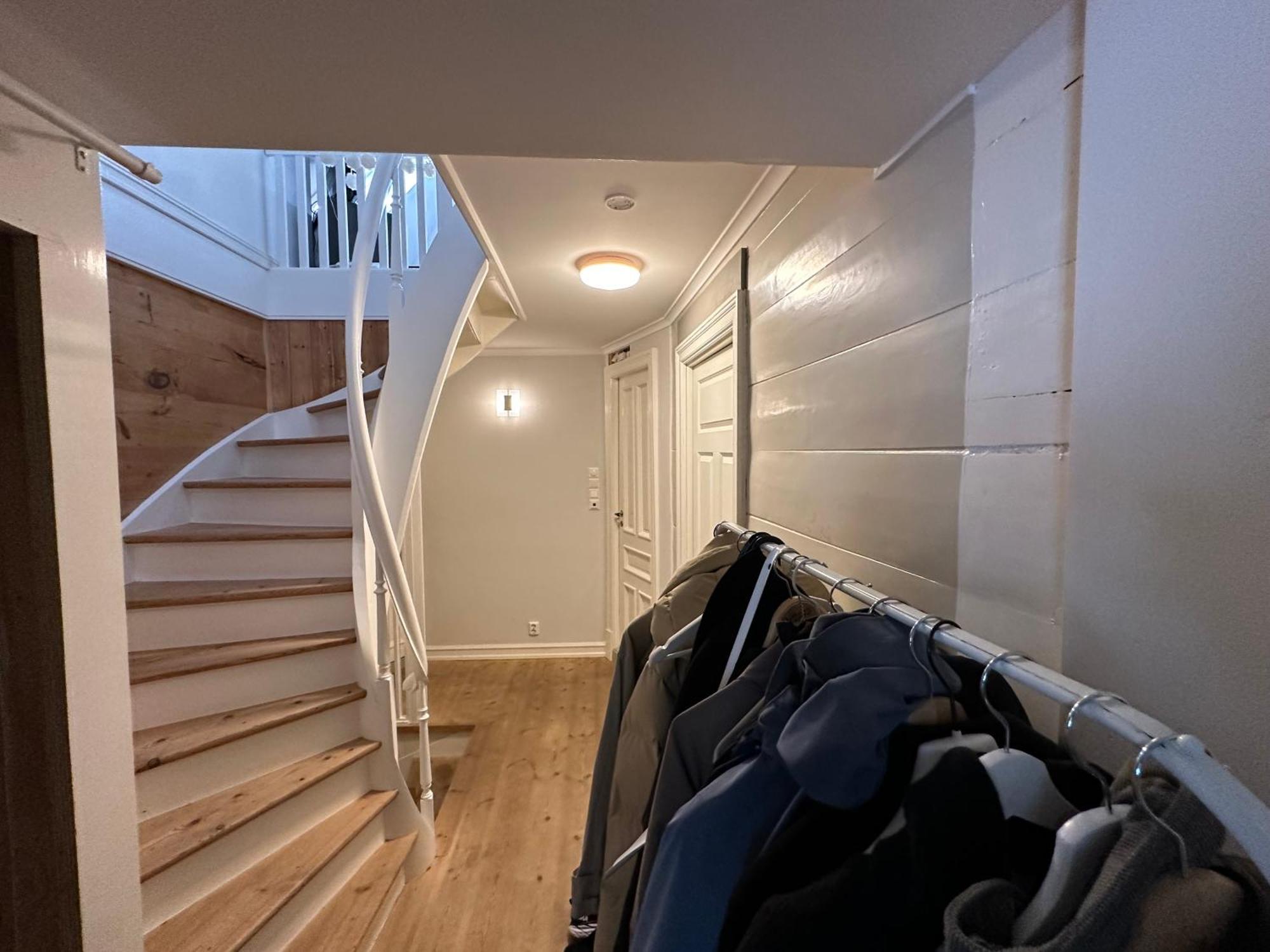 Ferienwohnung Sjarmerende Bolig Like Ved Togstasjonen Bergen Exterior foto