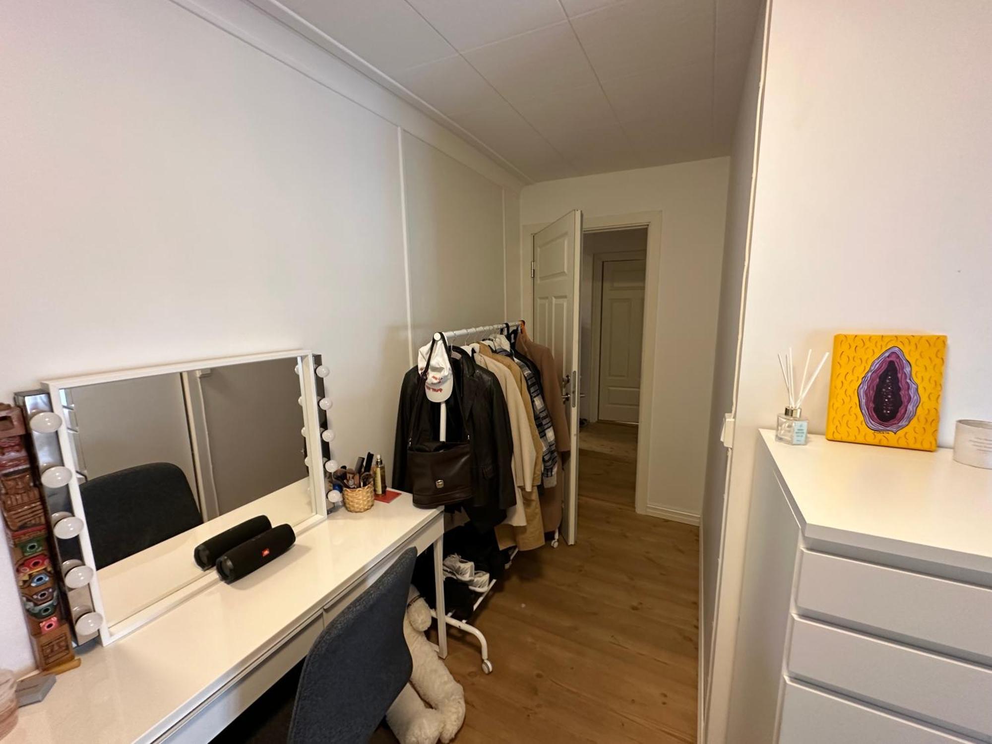 Ferienwohnung Sjarmerende Bolig Like Ved Togstasjonen Bergen Exterior foto