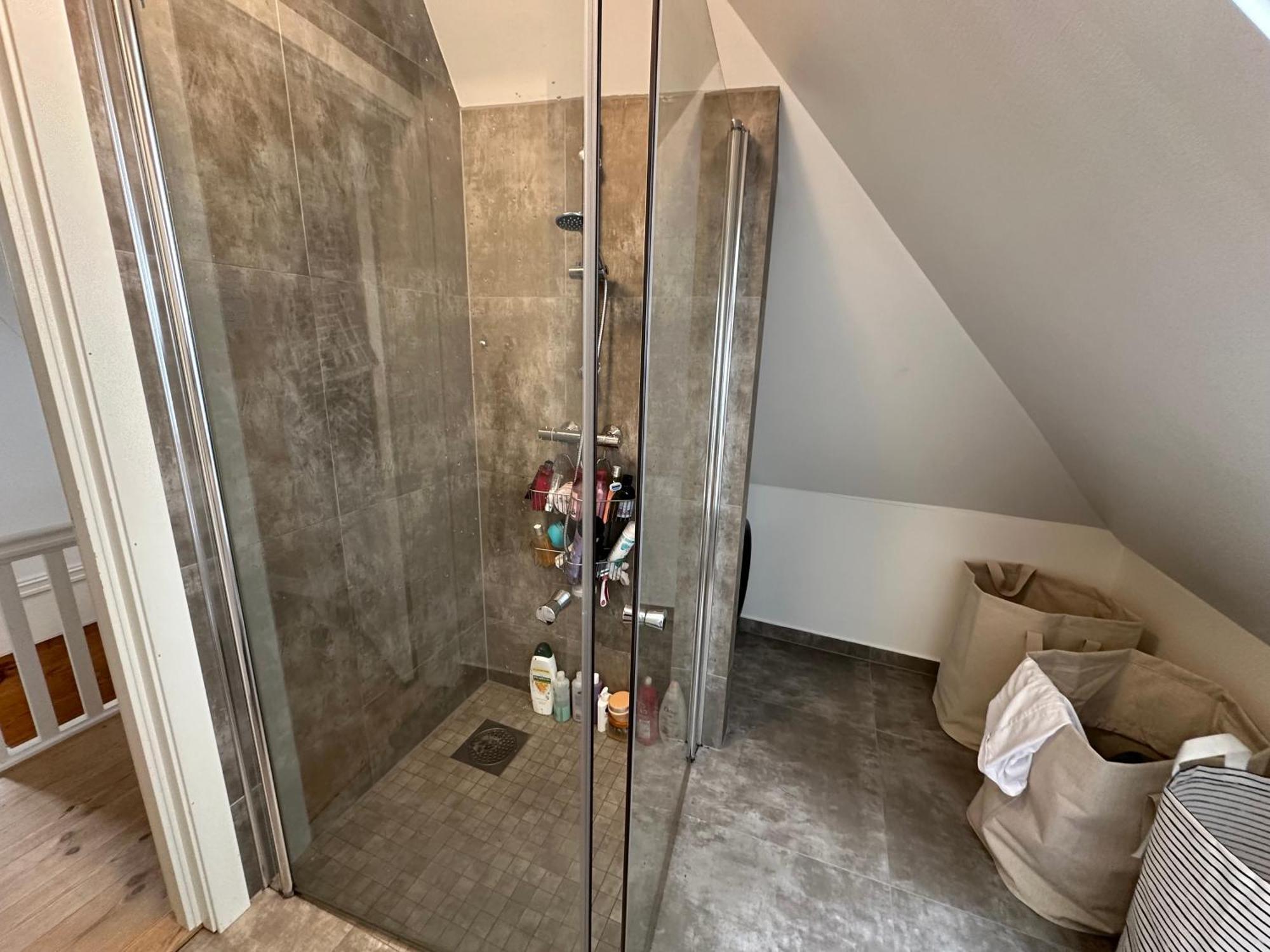 Ferienwohnung Sjarmerende Bolig Like Ved Togstasjonen Bergen Exterior foto